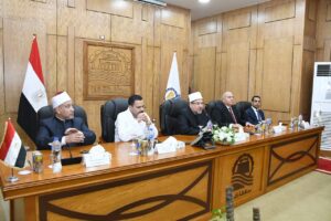 وزير الأوقاف يعقد اجتماعا موسعا مع قيادات الدعوة بقنا 23 - جريدة المساء