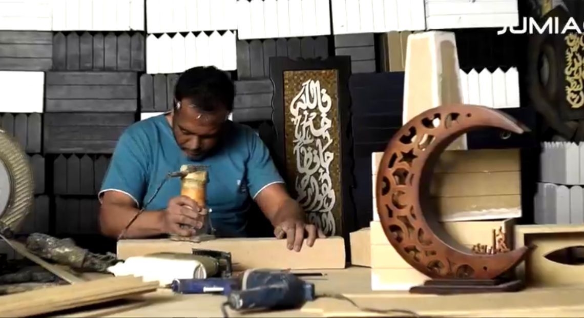 فتح نوافذ تسويقية جديدة لأصحاب المشروعات الصغيرة في قطاع الحرف اليدوية بمعرض ديارنا 17 - جريدة المساء