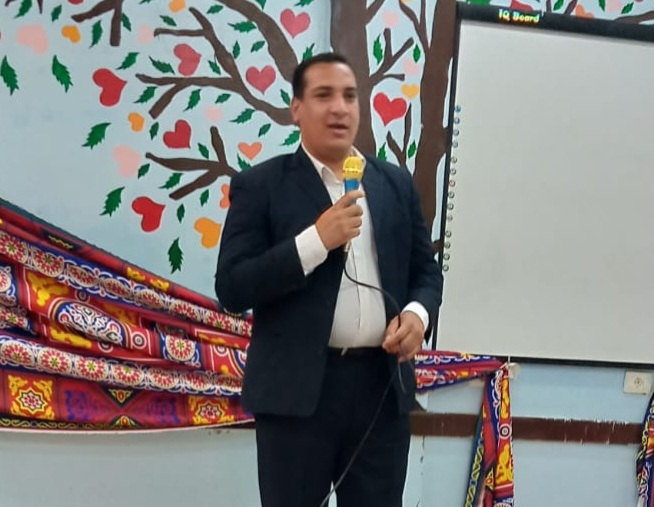 مدرسة " تحيا مصر ١ " بقنا تحتفل بالعيد القومي للمحافظة 17 - جريدة المساء