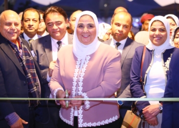 "القباج" تفتتح معرض "ديارنا عربية" للعبايات ومستلزمات رمضان بمول العرب بمشاركة 7 دول عربية 26 - جريدة المساء