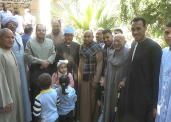 تكريم شيخ معهد كوم بلال الابتدائي الأزهري بقنا 32 - جريدة المساء