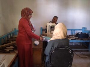 "مستقبل وطن" ينظم قافلة طبية لمرضى العيون ب "عليقات قوص" 32 - جريدة المساء