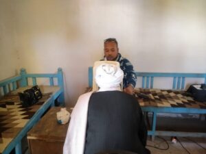 "مستقبل وطن" ينظم قافلة طبية لمرضى العيون ب "عليقات قوص" 36 - جريدة المساء