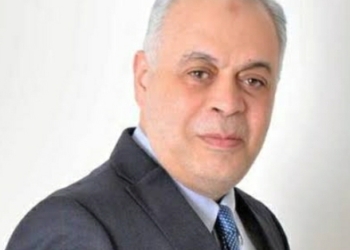 د.أشرف زكى نقيبا للفنانين 21 - جريدة المساء