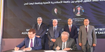 وزير التعليم العالي يشهد توقيع اتفاقية تعاون بين جامعتي الإسكندرية الأهلية و«إيست لندن» 1 - جريدة المساء