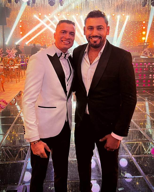 كواليس الإضاءة الأسطورية في زفاف حسن شاكوش 19 - جريدة المساء