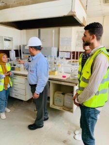 في إطار الأسبوع البيئي ال "١٥" .. طلاب حقوق جنوب الوادي في زيارة ميدانية لمصنع أسمنت قنا 41 - جريدة المساء