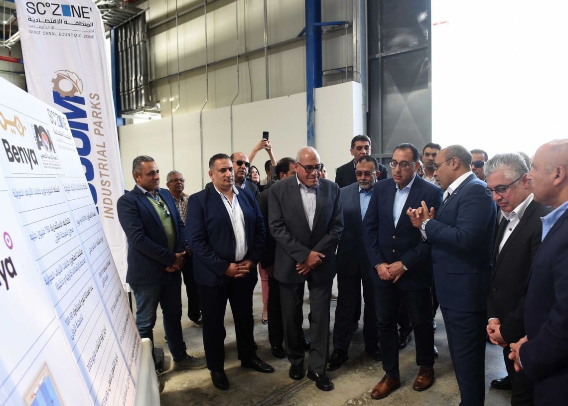 رئيس الوزراء يتفقد مصنع "بنية" لكابلات الألياف الضوئية المقام بالشراكة مع الهيئة العربية للتصنيع 19 - جريدة المساء