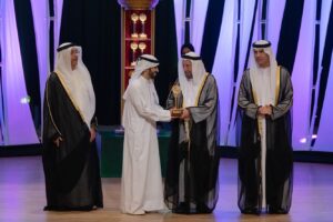 " زغنبوت" تحصد جوائز أيام الشارقة المسرحية 19 - جريدة المساء