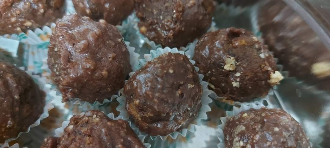 تعرفى على طريقة عمل التمرية بالشيكولاتة والسوداني 18 - جريدة المساء