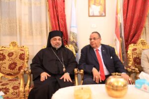 رئيس جامعة الأقصر يزور كنائس الطوائف المسيحية للتهنئة بعيد القيامة المجيد 21 - جريدة المساء