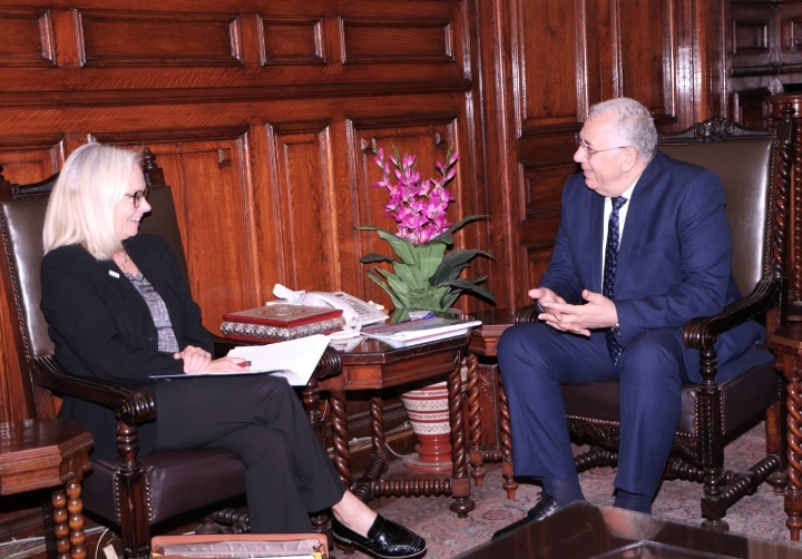 وزير الزراعة يبحث مع مدير الوكالة الأمريكية للتنمية التعاون بين الجانبين 20 - جريدة المساء وزير الزراعة يبحث مع مدير الوكالة الأمريكية للتنمية التعاون بين الجانبين 19 - جريدة المساء