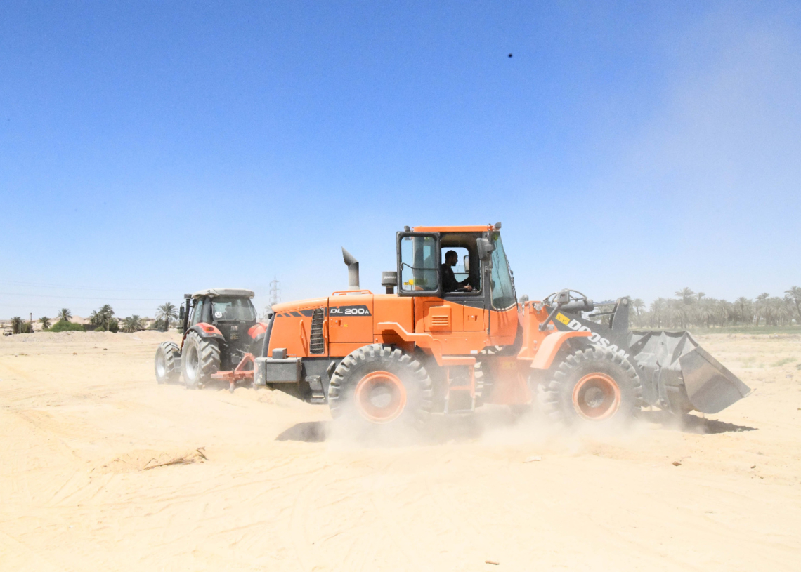 استصلاح وزراعة ٥٠ فدان بمنطقة مشروعات الأمن الغذائي بالمعنا في قنا 19 - جريدة المساء
