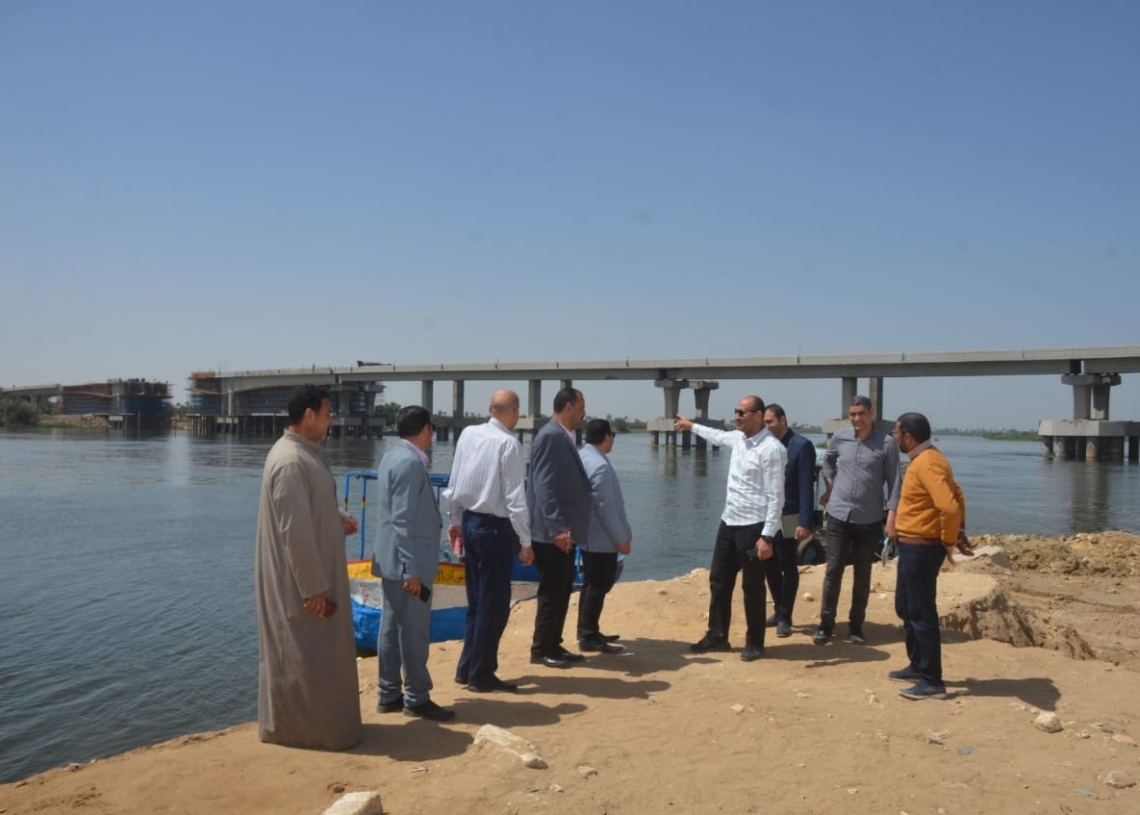 "سكرتير مساعد بني سويف" يتفقد مشروع إنشاء محور الفشن الحر على النيل 18 - جريدة المساء