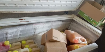 ضبط مواد غذائية ومياة غازية غير صالحة للاستهلاك الادمي ومجهولة المصدر بمدن جنوب سيناء خلال فترة عيد الفطر المبارك 9 - جريدة المساء