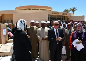 محافظ جنوب سيناء يسلم 54 جهازا منزليا " ثلاجة وغسالة وبوتاجاز " لعدد 18 فتاة سيناوية من المقبلات على الزواج 27 - جريدة المساء