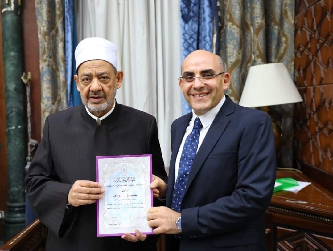 لتميزهم فى أمراض القلب والجراحات المعقدة..تكريم الأطباء سميح يوسف وأحمد حسان و إبراهيم ياسين ومحمد مسعد أساتذة القلب بجامعة الأزهر 19 - جريدة المساء