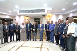 وزير التربية والتعليم يعقد اجتماعًا مع قيادات مديرية التعليم ومديرى الإدارات التعليمية بمحافظة أسوان 25 - جريدة المساء