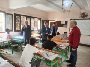 مدير"تعليم القاهرة" يتفقد لجان الشهادة الإعدادية..ويطمئن على سير الإمتحانات 47 - جريدة المساء