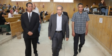 "شحات" يتفقد لجان الامتحانات .. بحقوق قنا 2 - جريدة المساء "شحات" يتفقد لجان الامتحانات .. بحقوق قنا 1 - جريدة المساء