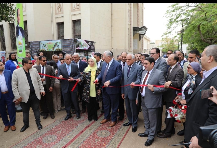 وزيرا الزراعة والتضامن ومحافظ الجيزة يفتتحون معرض زهور الربيع ال 90 19 - جريدة المساء