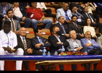 صبحي وحسن والخطيب في افتتاح بطولة كاس الكووس الافريقية لليد بالاهلي 32 - جريدة المساء