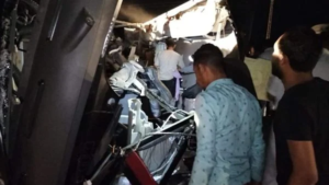 "التضامن": صرف 110 آلاف جنيه تعويضات لأسرة كل متوفى فى حادث تصادم طريق "الخارجة – أسيوط" 20 - جريدة المساء "التضامن": صرف 110 آلاف جنيه تعويضات لأسرة كل متوفى فى حادث تصادم طريق "الخارجة – أسيوط" 19 - جريدة المساء