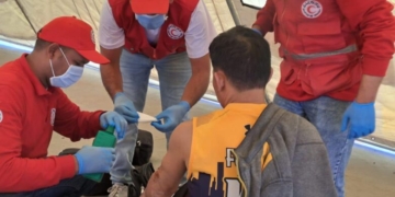 الهلال الأحمر المصرى: تقديم أكثر من 30 ألف خدمة بالحدود للعائدين من السودان حتى الآن 1 - جريدة المساء الهلال الأحمر المصرى على الحدود مع السودان