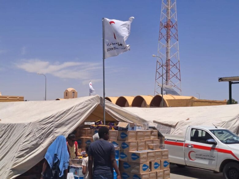 "الهلال الأحمر" يعلن تجهيز مخيم إيواء لاستيعاب أكثر من 6 آلاف نازح فلسطينى فى خان يونس 16 - جريدة المساء