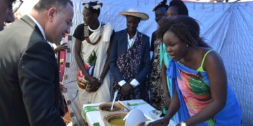 بحضور ١٦ جالية رئيس جامعة الإسكندرية يفتتح معرض التراث الثقافي للجاليات والطلاب الوافدين 2 - جريدة المساء بحضور ١٦ جالية رئيس جامعة الإسكندرية يفتتح معرض التراث الثقافي للجاليات والطلاب الوافدين 1 - جريدة المساء