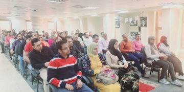 مطروح تناقش سبل تيسير اقامة المشروعات الصغيرة وتوفير مزيد من فرص العمل للشباب 1 - جريدة المساء