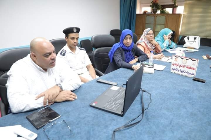 يؤديها ٢٣٤٤ طالب وطالبة وسط تشديدات ومتابعة لحظية.. انطلاق اختبارات الدبلومات الفنية فى ١٣ لجنة امتحانية بالوادى الجديد 19 - جريدة المساء