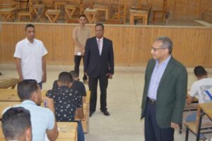 نائب رئيس جامعة جنوب الوادي يتفقد امتحانات كلية الحقوق 101 - جريدة المساء