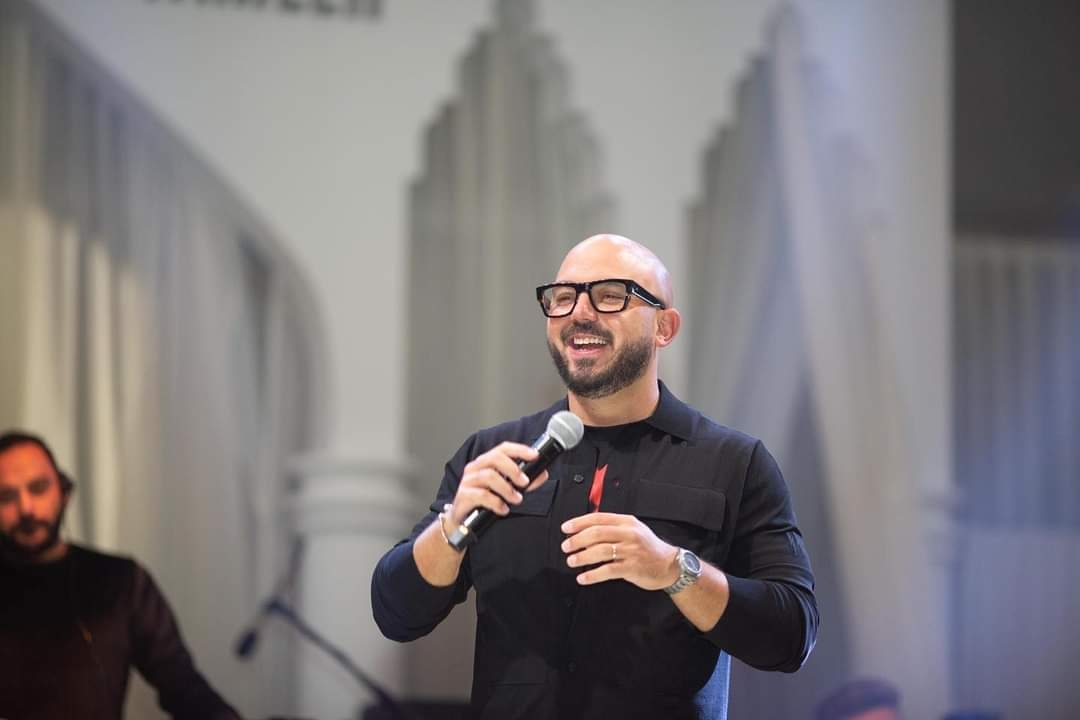 محمود العسيلي : أغنيتي القادمة "جريئة"... و أغاني الإعلانات تضيف لي 20 - جريدة المساء محمود العسيلي : أغنيتي القادمة "جريئة"... و أغاني الإعلانات تضيف لي 19 - جريدة المساء