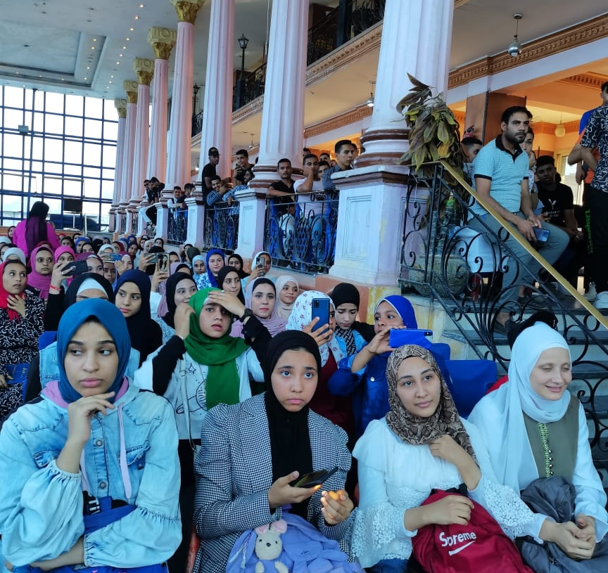 "الشعب الجمهوري" ينظم مراجعات مجانية في الجغرافيا السياسية لطلاب الثانوية العامة.. بنجع حمادي 17 - جريدة المساء