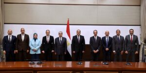 بدء تحويل محطات المحمول للعمل بالطاقة النظيفة 21 - جريدة المساء