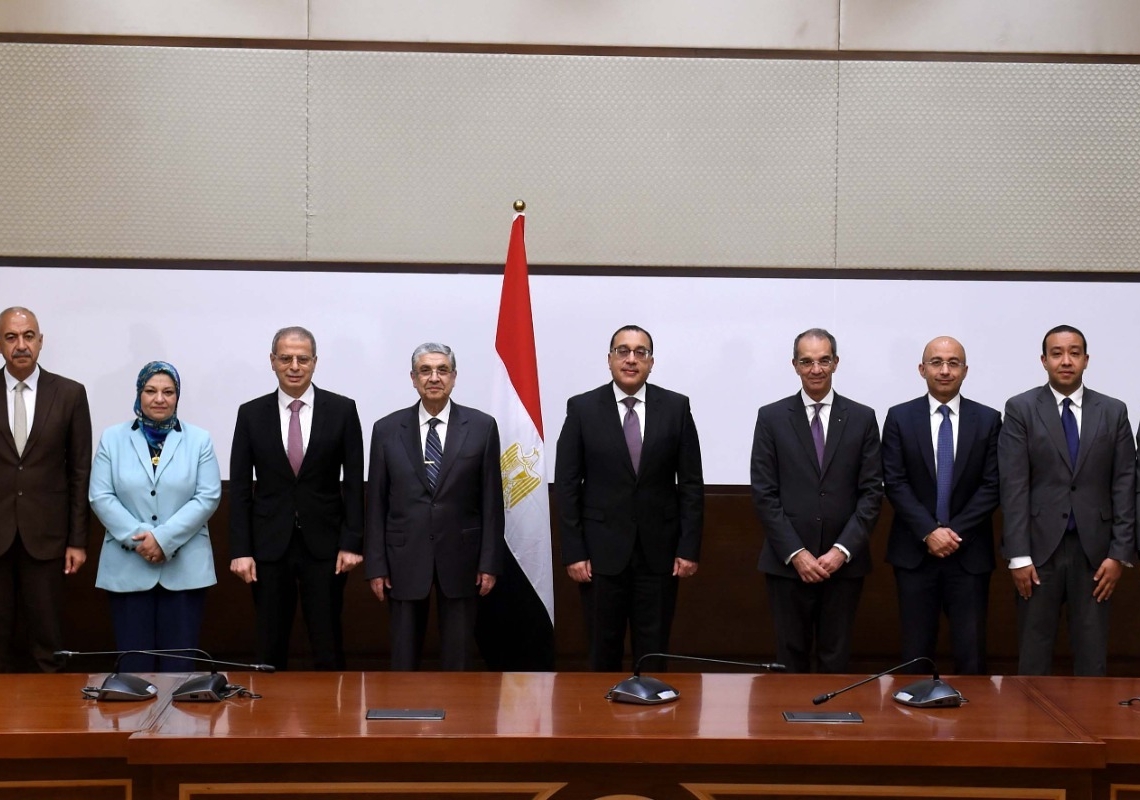 بدء تحويل محطات المحمول للعمل بالطاقة النظيفة 19 - جريدة المساء