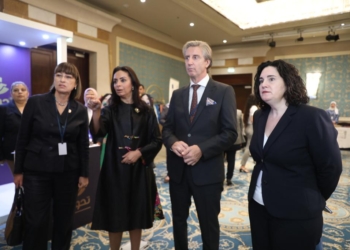 ممثلو هيئة الأمم المتحدة يتفقدون جناح تحويشة على هامش فعاليات الدورة العادية الثانية للمجلس الوزاري لمنظمة تنمية المرأة 25 - جريدة المساء