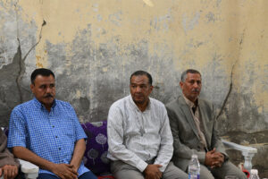 محافظ قنا يؤدى واجب العزاء في الكاتب الصحفي أحمد خلف الله 33 - جريدة المساء