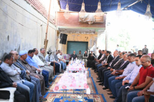 محافظ قنا يؤدى واجب العزاء في الكاتب الصحفي أحمد خلف الله 47 - جريدة المساء