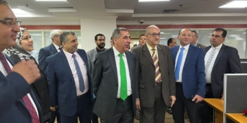 (د. الضباعنى) يقوم بأولى جولاته التفقدية بمراكز كبار ومتوسطي الممولين والمهن الحرة 1 - جريدة المساء