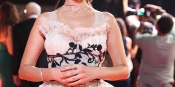 أحمد خالد صالح ينضم لياسمين رئيس في فيلمها "الفستان الأبيض" 2 - جريدة المساء أحمد خالد صالح ينضم لياسمين رئيس في فيلمها "الفستان الأبيض" 1 - جريدة المساء