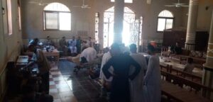 ملحمة انسانية للتبرع بالدم في "كرم عمران" بقنا 35 - جريدة المساء