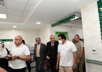 وزير الصحة ومحافظ قنا يتفقدان مشروع الامتداد الجديد لمركز الأورام 19 - جريدة المساء