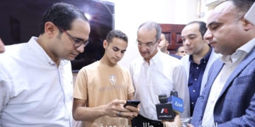 وزير الاتصالات .. فى المنوفية يعلن: مد كابلات الألياف الضوئية لتوفير خدمة الانترنت فائق السرعة بقرى "حياة كريمة" 2 - جريدة المساء وزير الاتصالات .. فى المنوفية يعلن: مد كابلات الألياف الضوئية لتوفير خدمة الانترنت فائق السرعة بقرى "حياة كريمة" 1 - جريدة المساء