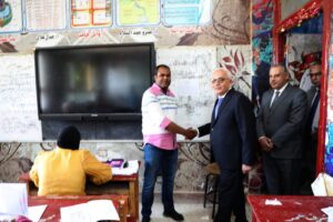 حجازي " يشيد بجهود محافظة سوهاج خلال الامتحانات ويؤكد:  الوزارة تبذل أقصى جهودها لإتمام الامتحانات بصورة منضبطة وآمنة 34 - جريدة المساء