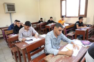 حجازي " يشيد بجهود محافظة سوهاج خلال الامتحانات ويؤكد:  الوزارة تبذل أقصى جهودها لإتمام الامتحانات بصورة منضبطة وآمنة 18 - جريدة المساء