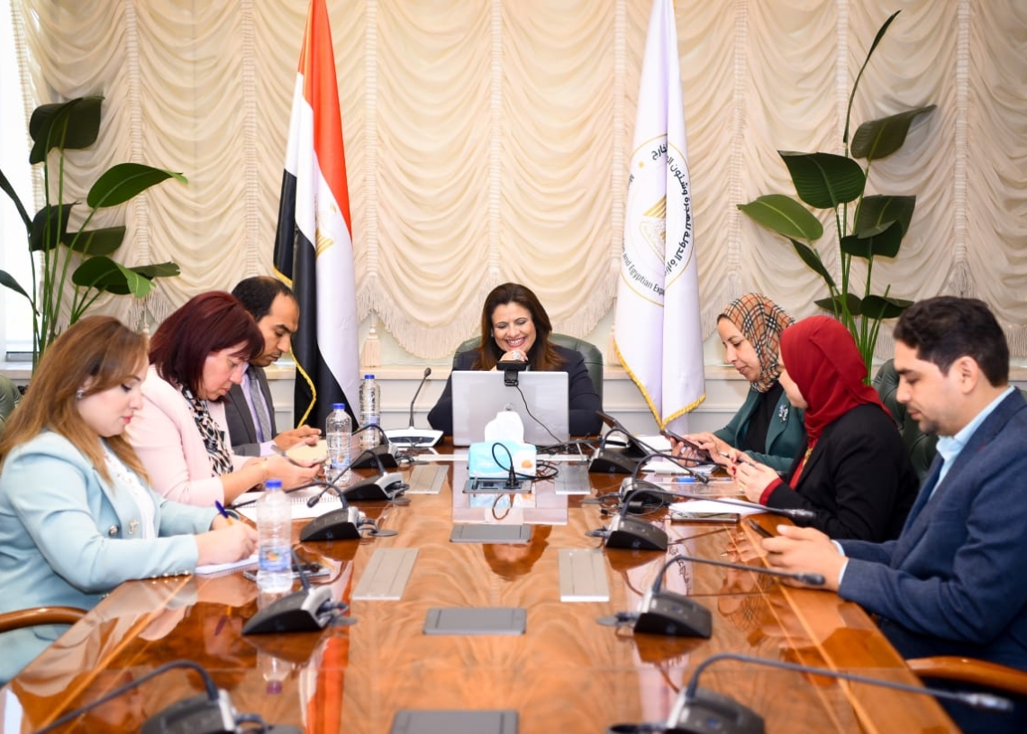 ضمن مبادرة "ساعة مع الوزيرة"..سها جندى تلتقى بالجاليتين المصريتين فى الهند وباكستان 19 - جريدة المساء
