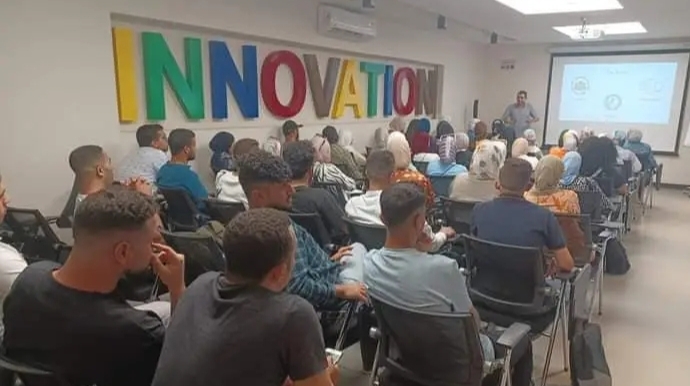 "معمل الابتكار" أولي فاعليات التدريب الصيفى لطلاب ألسن القناة 20 - جريدة المساء "معمل الابتكار" أولي فاعليات التدريب الصيفى لطلاب ألسن القناة 19 - جريدة المساء