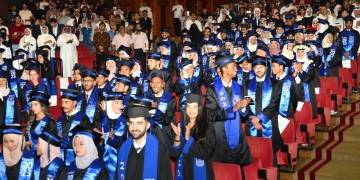 كلية طب الأسنان جامعة الإسكندرية تحتفل بتخريج ٨٨٠ طالب مصري ووافد 1 - جريدة المساء